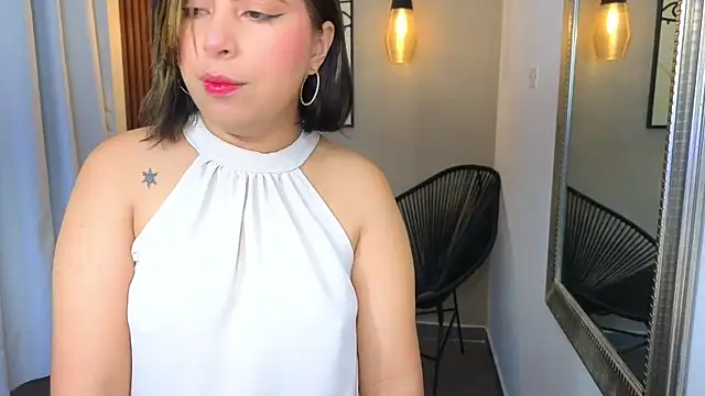 Sharlotte Milk online show from 12/15/25, 11:05