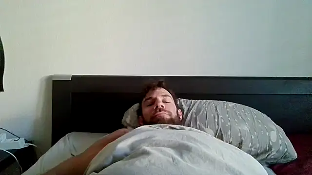 alpha-hunk online show from 10/18/25, 07:10