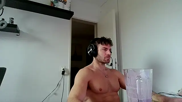 alpha-hunk online show from 12/15/25, 11:16