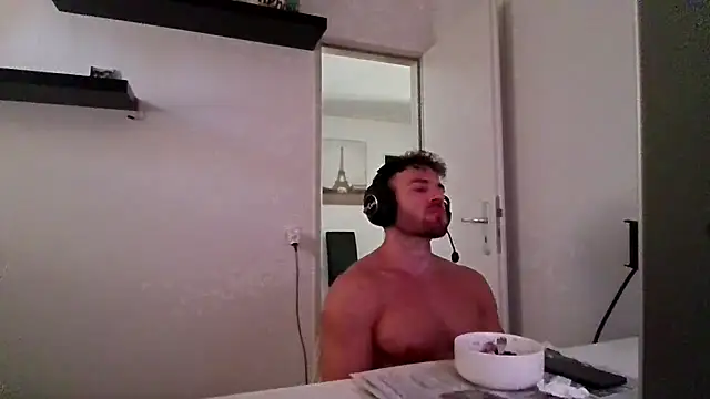 Snapshot of alpha-hunk chatting on 07/08/26, 10:38 alpha-hunk online show from 07/08/26, 10:38