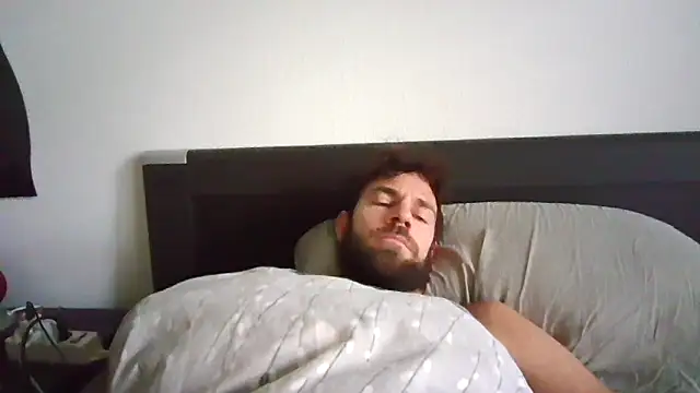 alpha-hunk online show from 10/25/25, 08:35