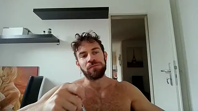 alpha-hunk online show from 10/13/25, 10:39