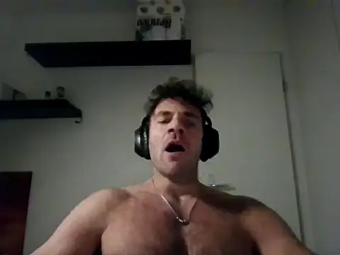 alpha-hunk online show from 11/09/25, 09:19