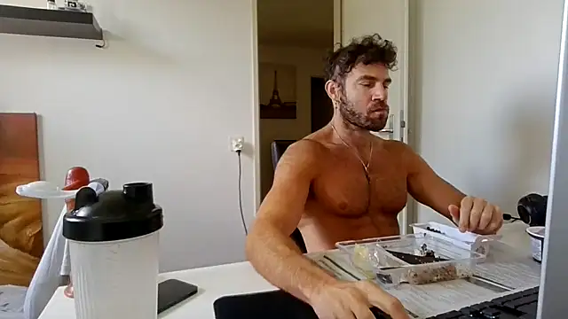 Snapshot of alpha-hunk chatting on 05/17/26, 09:53 alpha-hunk online show from 05/17/26, 09:53