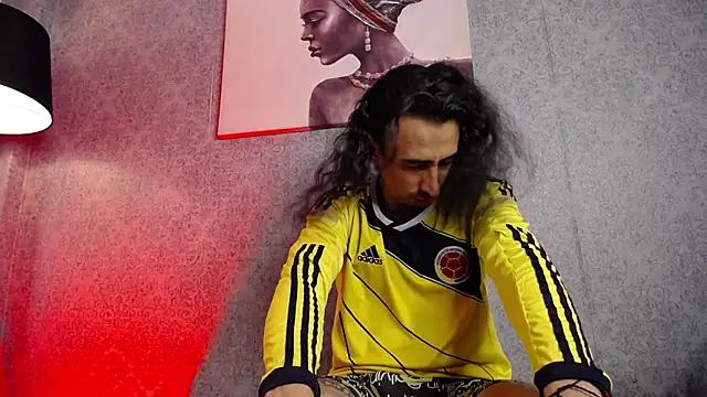 Snapshot of Sr_Magnus_ chatting on 03/10/25, 10:07 Sr Magnus online show from 03/10/25, 10:07