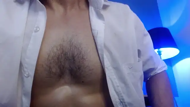 Snapshot of Sr_Magnus_ chatting on 03/21/25, 07:11 Sr Magnus online show from 03/21/25, 07:11