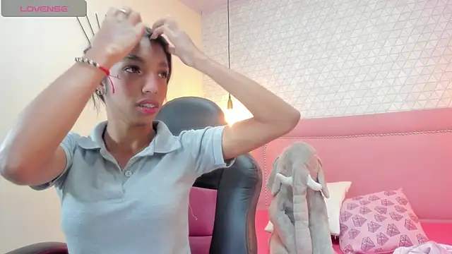 MAYROBERTSS online show from 02/11/25, 12:15