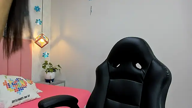 MAYROBERTSS online show from 01/09/25, 12:19