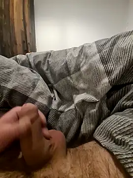 Snapshot of NiceBone000 chatting on 02/17/26, 09:23 NiceBone000 online show from 02/17/26, 09:23