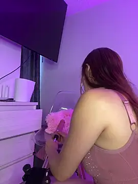 ariiel  online show from 03/05/25, 10:32