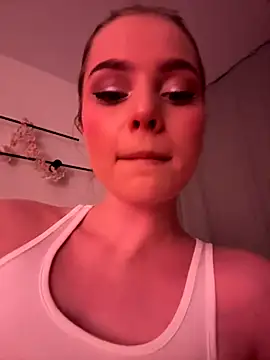 SIlviaBeyt online show from 11/04/25, 11:08