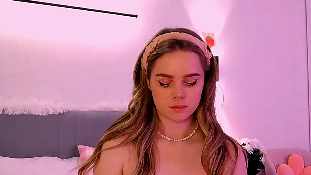 SIlviaBeyt online show from 03/14/25, 09:21