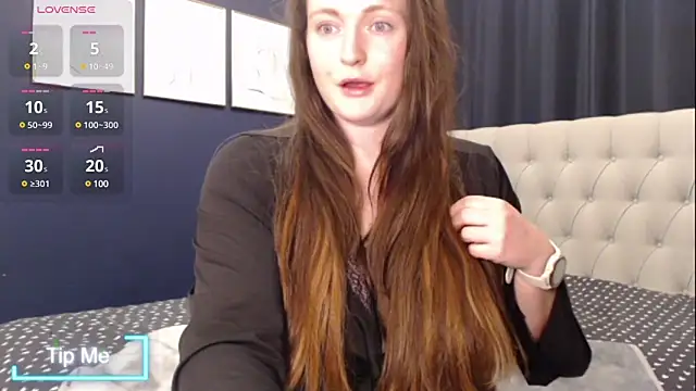 Snapshot of BustyBonnieUK chatting on 03/10/25, 09:51 BustyBonnieUK online show from 03/10/25, 09:51