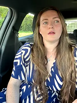 Snapshot of BustyBonnieUK chatting on 09/11/25, 10:15 BustyBonnieUK online show from 09/11/25, 10:15