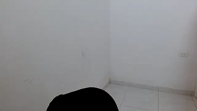 Snapshot of estefania224 chatting on 07/11/26, 12:33 estefania224 online show from 07/11/26, 12:33
