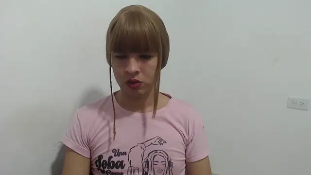 estefania224 online show from 06/02/26, 11:49