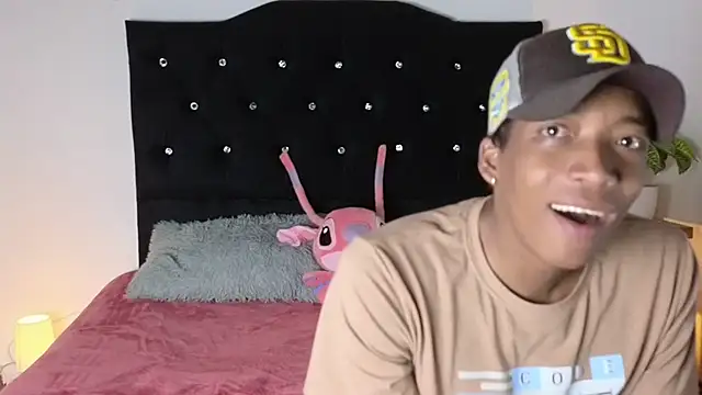 Snapshot of andrew_kamy chatting on 03/20/25, 12:51 andrew kamy online show from 03/20/25, 12:51