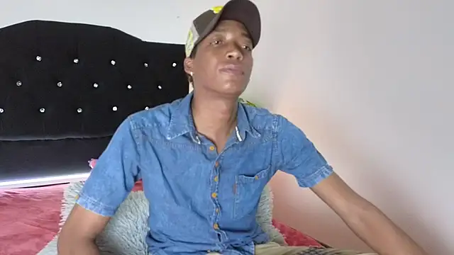 Snapshot of andrew_kamy chatting on 03/15/25, 05:48 andrew kamy online show from 03/15/25, 05:48