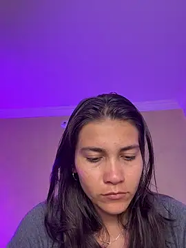 aurora divine online show from 03/04/26, 09:00