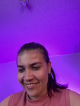 aurora divine online show from 03/25/26, 07:02