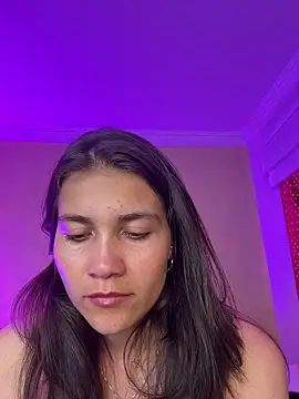 aurora divine online show from 03/02/26, 09:55