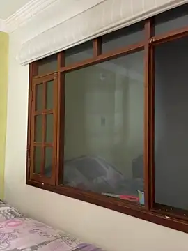 aurora divine online show from 09/28/25, 11:44