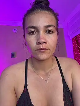 aurora divine online show from 02/23/26, 08:53