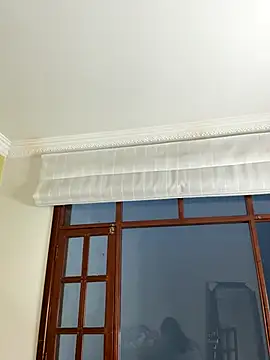 aurora divine online show from 10/07/25, 10:44