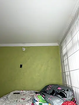 aurora divine online show from 12/14/25, 01:17