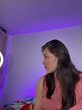 aurora divine online show from 05/04/26, 07:06