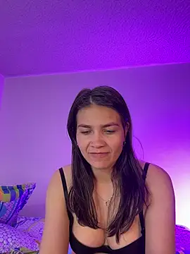 aurora divine online show from 03/21/26, 07:07