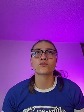 aurora divine online show from 03/14/26, 10:05