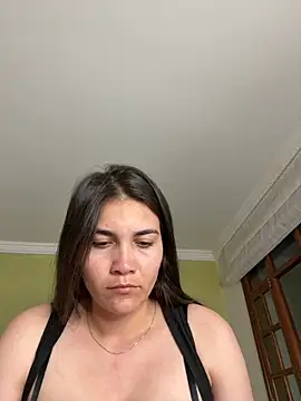 aurora divine online show from 11/05/25, 10:57