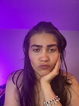 aurora divine online show from 03/11/26, 08:58