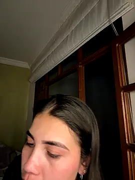 aurora divine online show from 10/08/25, 11:05