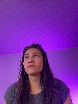 aurora divine online show from 03/26/26, 07:01