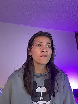 aurora divine online show from 03/28/26, 03:13