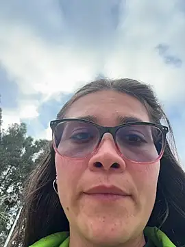 aurora divine online show from 02/17/26, 10:18