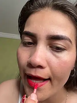 aurora divine online show from 11/26/25, 11:05