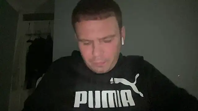 Snapshot of GotItGoin chatting on 10/05/25, 12:01 GotItGoin online show from 10/05/25, 12:01