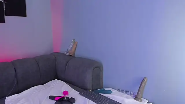 maddy walker online show from 01/21/25, 03:48