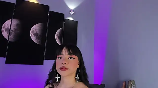 maddy walker online show from 01/21/25, 08:32