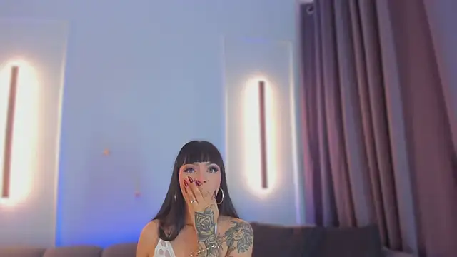 maddy walker online show from 09/10/25, 07:57