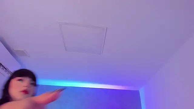 maddy walker online show from 10/05/25, 08:54