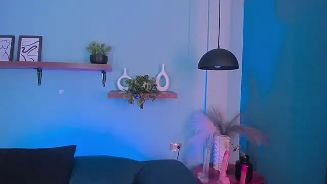 maddy walker online show from 11/13/25, 01:26