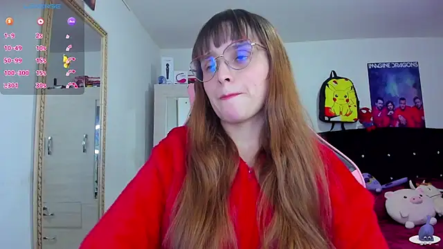 Snapshot of Lucyy-hess chatting on 12/30/24, 10:45 Lucyy-hess online show from 12/30/24, 10:45