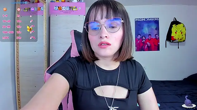 Snapshot of Lucyy-hess chatting on 09/23/25, 06:26 Lucyy-hess online show from 09/23/25, 06:26