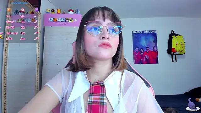 Snapshot of Lucyy-hess chatting on 09/19/25, 08:13 Lucyy-hess online show from 09/19/25, 08:13