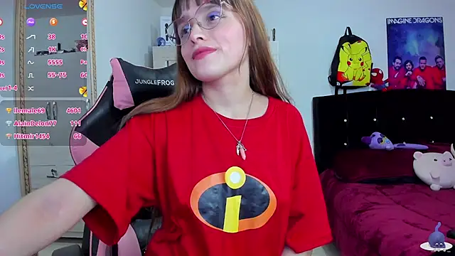 Snapshot of Lucyy-hess chatting on 12/27/24, 10:05 Lucyy-hess online show from 12/27/24, 10:05
