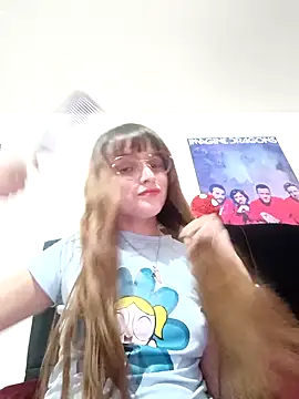 Snapshot of Lucyy-hess chatting on 01/12/25, 02:03 Lucyy-hess online show from 01/12/25, 02:03